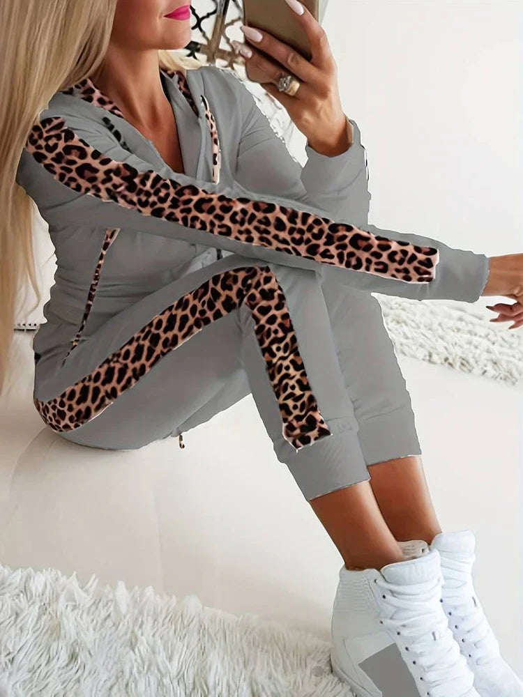 Varm träningsoverall i leopardmönstrad för kvinnor - Maria