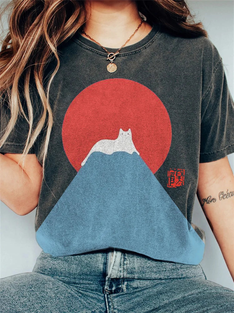 Japansk konst Fuji katt på berg T-shirt med tryck - Tina